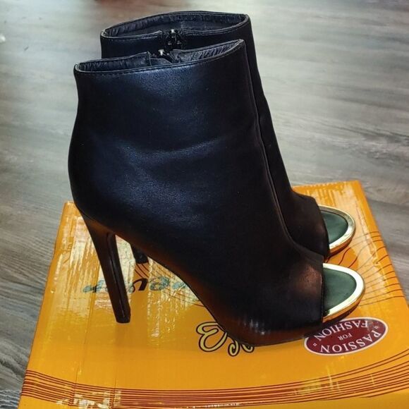 Black peep a boo toe heeled boots Sz 6.5 - Picture 6 of 7